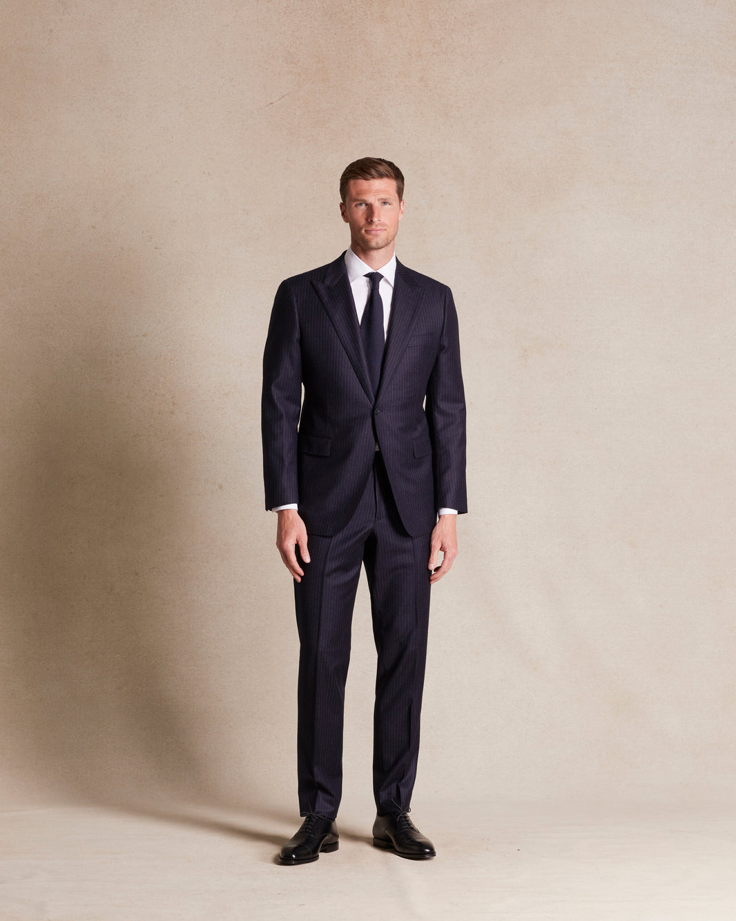 What’s the Difference Between Bespoke and Made-to-Measure Suits?