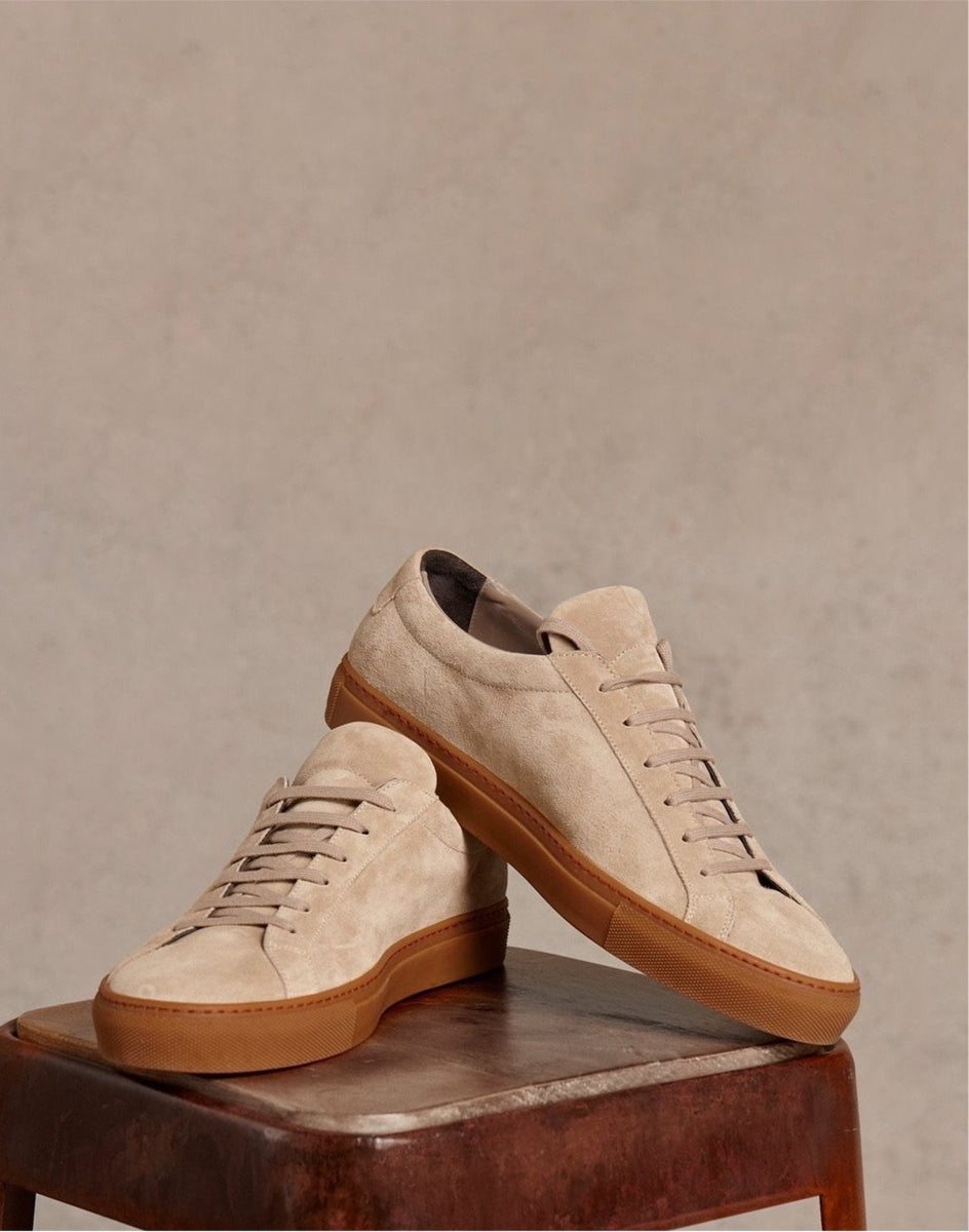 Suede low top on sale sneakers